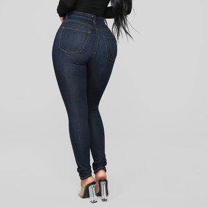 Fashion Nova Classic High Waist Skinny Jeans 0